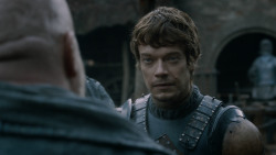 extant_GameOfThrones_2x07-AManWithoutHonor_0056