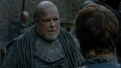 extant_GameOfThrones_2x07-AManWithoutHonor_0058