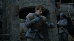 extant_GameOfThrones_2x07-AManWithoutHonor_0103