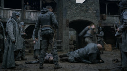 extant_GameOfThrones_2x07-AManWithoutHonor_0105