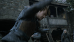 extant_GameOfThrones_2x07-AManWithoutHonor_0111