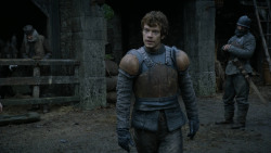 extant_GameOfThrones_2x07-AManWithoutHonor_0127