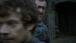 extant_GameOfThrones_2x07-AManWithoutHonor_0133
