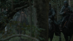 extant_GameOfThrones_2x07-AManWithoutHonor_0146