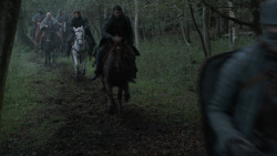extant_GameOfThrones_2x07-AManWithoutHonor_0155