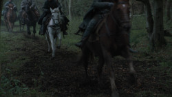 extant_GameOfThrones_2x07-AManWithoutHonor_0157