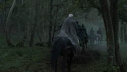 extant_GameOfThrones_2x07-AManWithoutHonor_0163