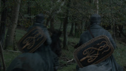 extant_GameOfThrones_2x07-AManWithoutHonor_0168
