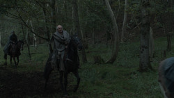 extant_GameOfThrones_2x07-AManWithoutHonor_0174