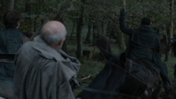 extant_GameOfThrones_2x07-AManWithoutHonor_0177