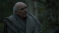 extant_GameOfThrones_2x07-AManWithoutHonor_0216
