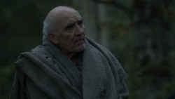 extant_GameOfThrones_2x07-AManWithoutHonor_0217