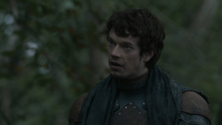 extant_GameOfThrones_2x07-AManWithoutHonor_0219