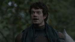 extant_GameOfThrones_2x07-AManWithoutHonor_0253