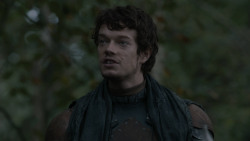 extant_GameOfThrones_2x07-AManWithoutHonor_0254