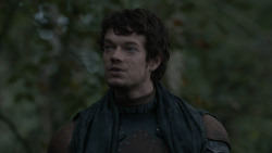 extant_GameOfThrones_2x07-AManWithoutHonor_0256
