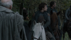 extant_GameOfThrones_2x07-AManWithoutHonor_0258