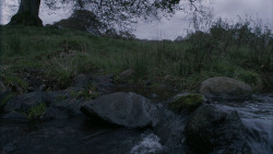 extant_GameOfThrones_2x07-AManWithoutHonor_0293