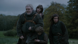 extant_GameOfThrones_2x07-AManWithoutHonor_0318