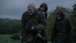 extant_GameOfThrones_2x07-AManWithoutHonor_0321