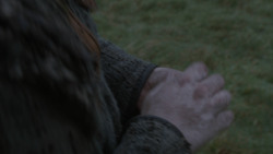 extant_GameOfThrones_2x07-AManWithoutHonor_0327
