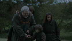 extant_GameOfThrones_2x07-AManWithoutHonor_0332