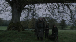 extant_GameOfThrones_2x07-AManWithoutHonor_0347