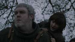 extant_GameOfThrones_2x07-AManWithoutHonor_0370