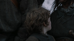 extant_GameOfThrones_2x07-AManWithoutHonor_0376