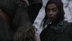 extant_GameOfThrones_2x07-AManWithoutHonor_0378