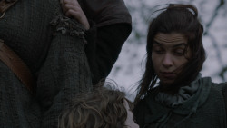 extant_GameOfThrones_2x07-AManWithoutHonor_0380