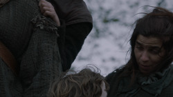 extant_GameOfThrones_2x07-AManWithoutHonor_0383