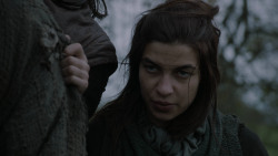 extant_GameOfThrones_2x07-AManWithoutHonor_0394