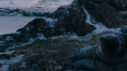 extant_GameOfThrones_2x07-AManWithoutHonor_0409