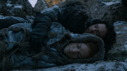 extant_GameOfThrones_2x07-AManWithoutHonor_0431