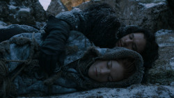 extant_GameOfThrones_2x07-AManWithoutHonor_0433