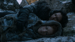 extant_GameOfThrones_2x07-AManWithoutHonor_0435