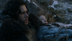 extant_GameOfThrones_2x07-AManWithoutHonor_0453