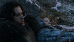 extant_GameOfThrones_2x07-AManWithoutHonor_0455