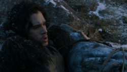 extant_GameOfThrones_2x07-AManWithoutHonor_0456