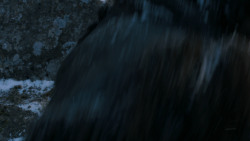 extant_GameOfThrones_2x07-AManWithoutHonor_0458