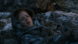 extant_GameOfThrones_2x07-AManWithoutHonor_0468