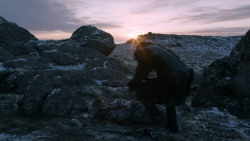 extant_GameOfThrones_2x07-AManWithoutHonor_0482