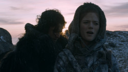 extant_GameOfThrones_2x07-AManWithoutHonor_0500