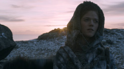 extant_GameOfThrones_2x07-AManWithoutHonor_0508