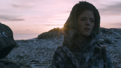 extant_GameOfThrones_2x07-AManWithoutHonor_0509