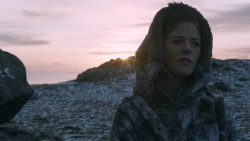 extant_GameOfThrones_2x07-AManWithoutHonor_0512