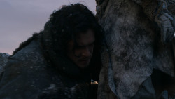 extant_GameOfThrones_2x07-AManWithoutHonor_0522