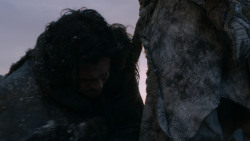 extant_GameOfThrones_2x07-AManWithoutHonor_0524