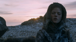 extant_GameOfThrones_2x07-AManWithoutHonor_0525
